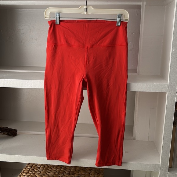 ATHLETA• Women's Ultimate Stash Crop Leggings Size Small - Picture 9 of 9